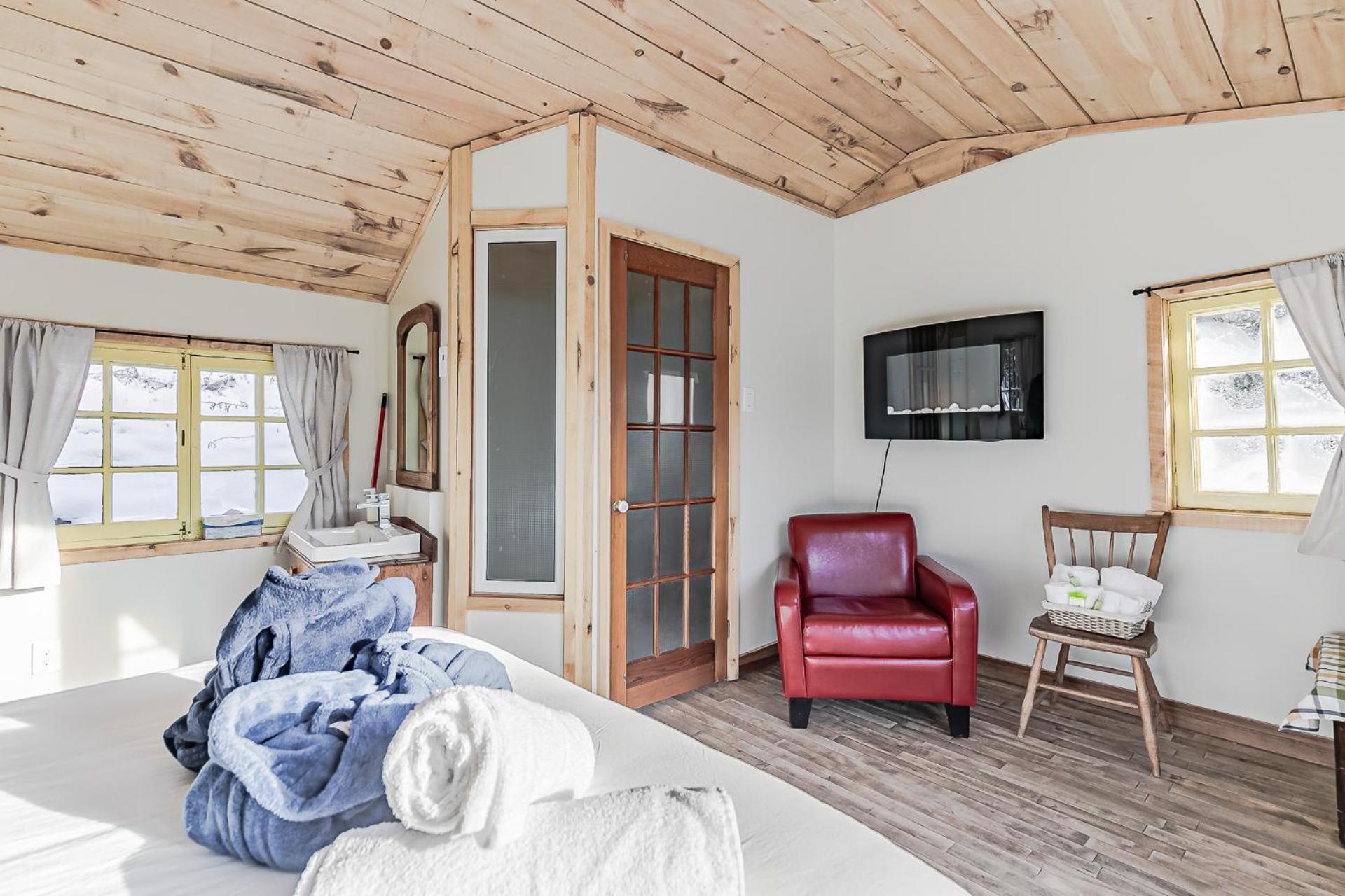 Auberge Spa & Beaux Reves Sainte-Adele Bagian luar foto