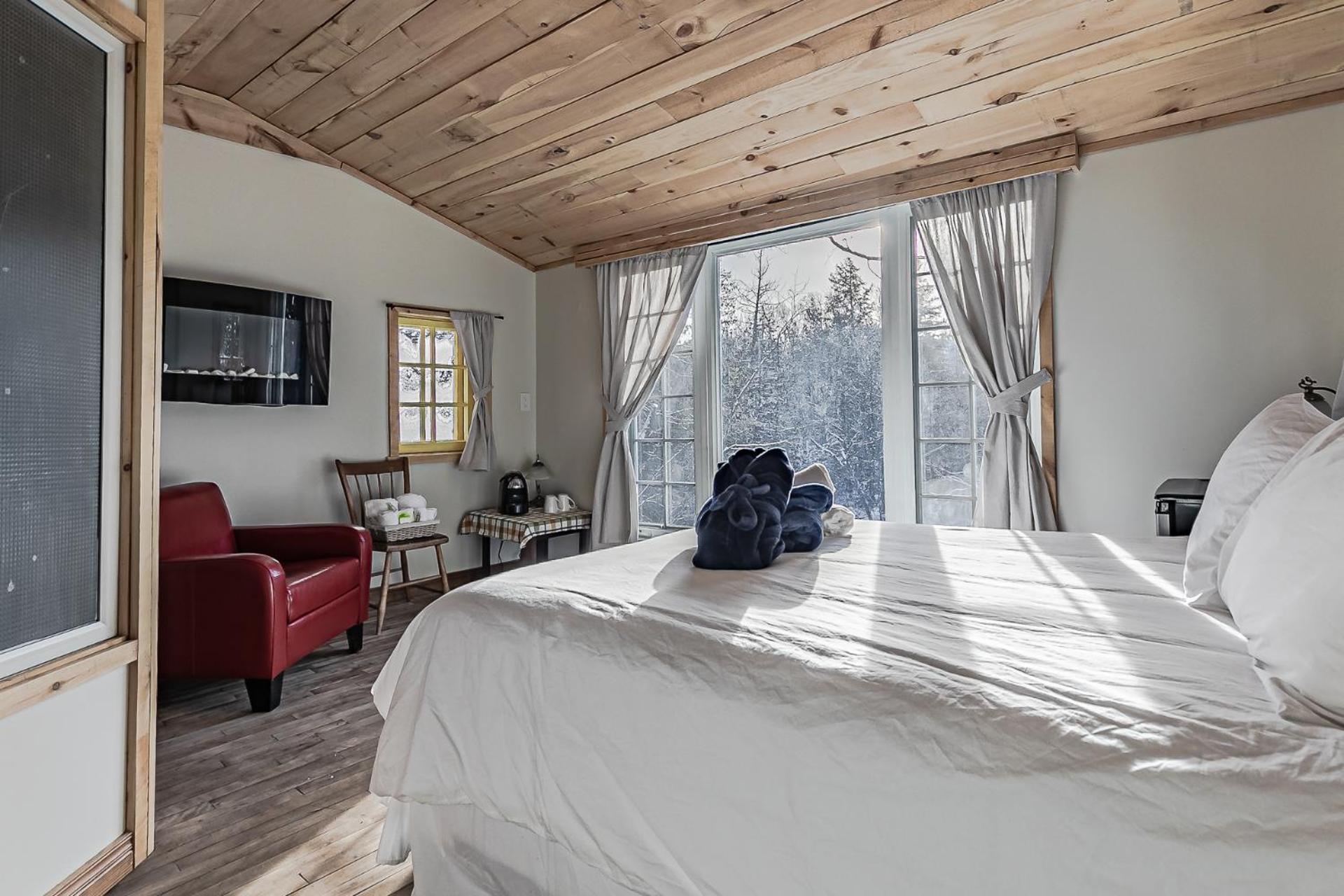 Auberge Spa & Beaux Reves Sainte-Adele Bagian luar foto