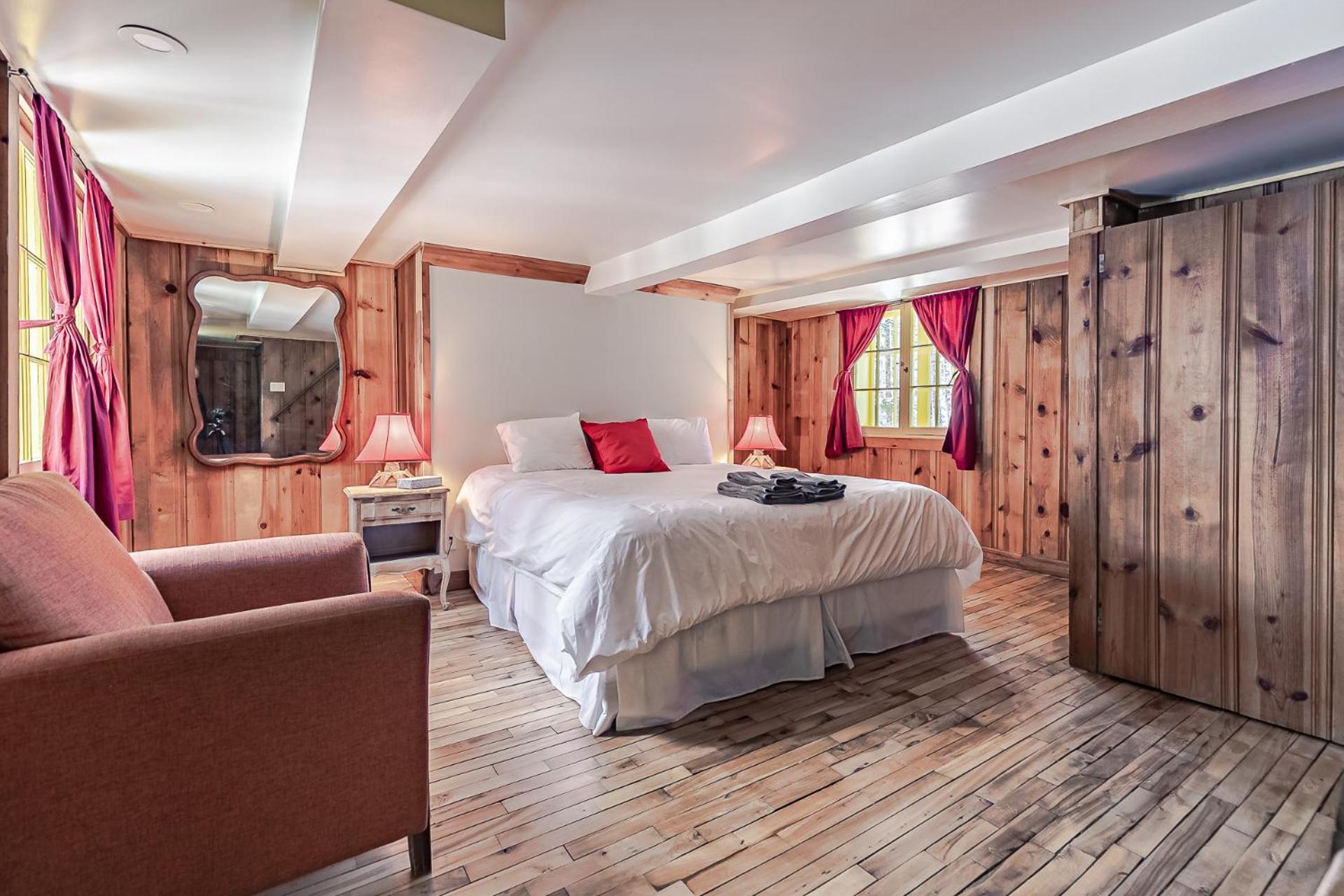 Auberge Spa & Beaux Reves Sainte-Adele Bagian luar foto